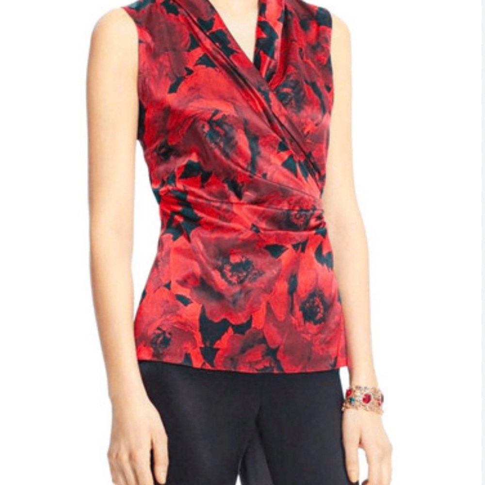 Women’s size medium St. John NWT sleeveless satin large floral print top